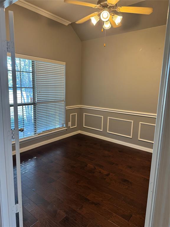 909 White Porch Avenue Property Photo 3