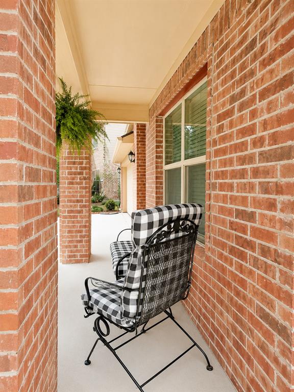 127 Creekview Drive Property Photo 5