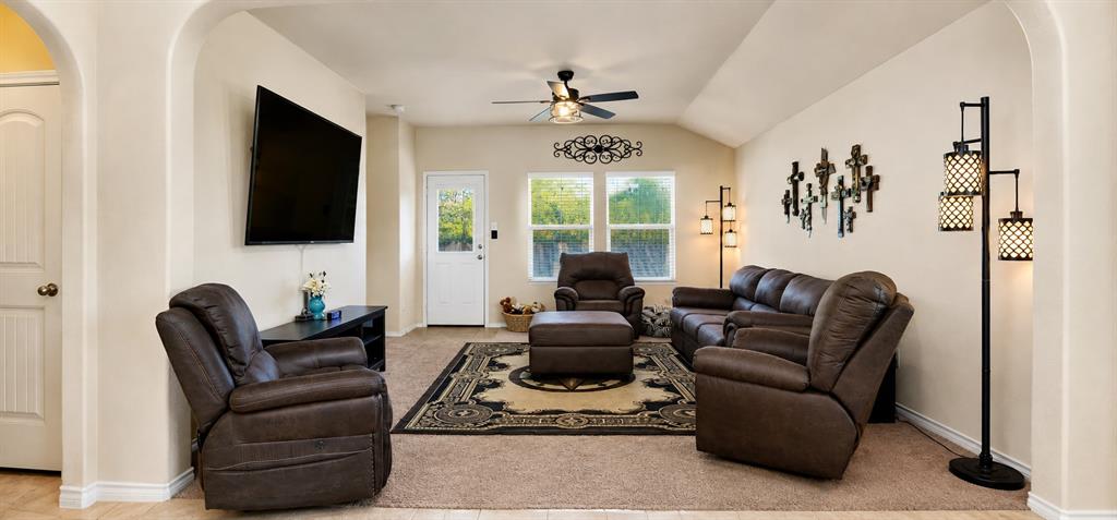 127 Creekview Drive Property Photo 11