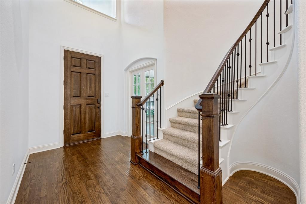 8100 Paisley Property Photo 4