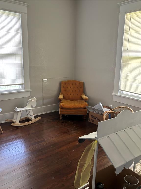 311 W Sam Rayburn Drive Property Photo 7