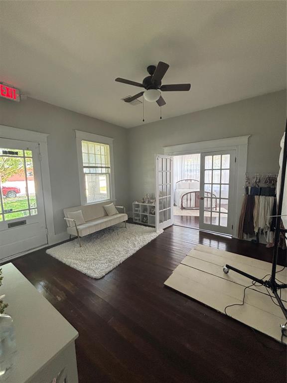 311 W Sam Rayburn Drive Property Photo 10