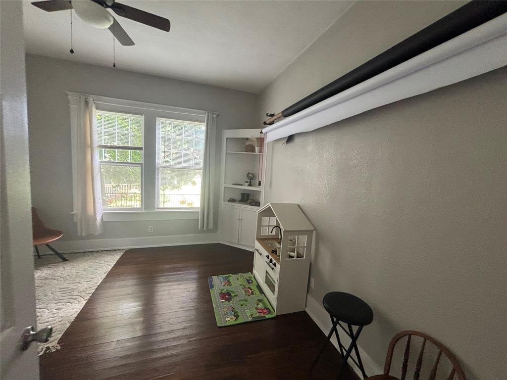 311 W Sam Rayburn Drive Property Photo 16