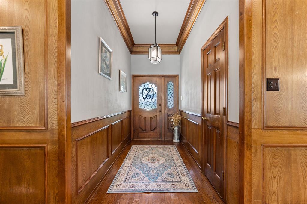 5709 Glacier Lake Drive Property Photo 9