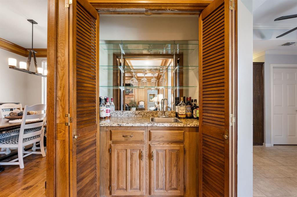 5709 Glacier Lake Drive Property Photo 13