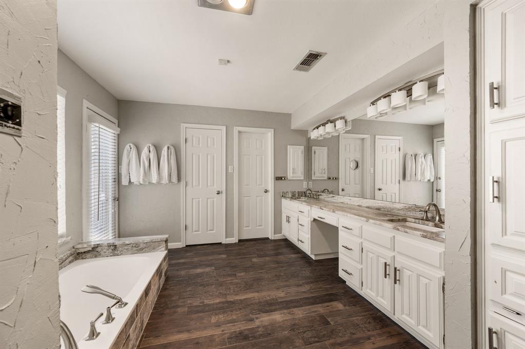 5709 Glacier Lake Drive Property Photo 24