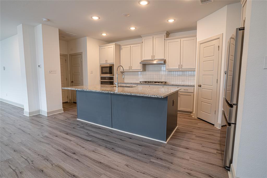 1577 Jackson Street Property Photo 6