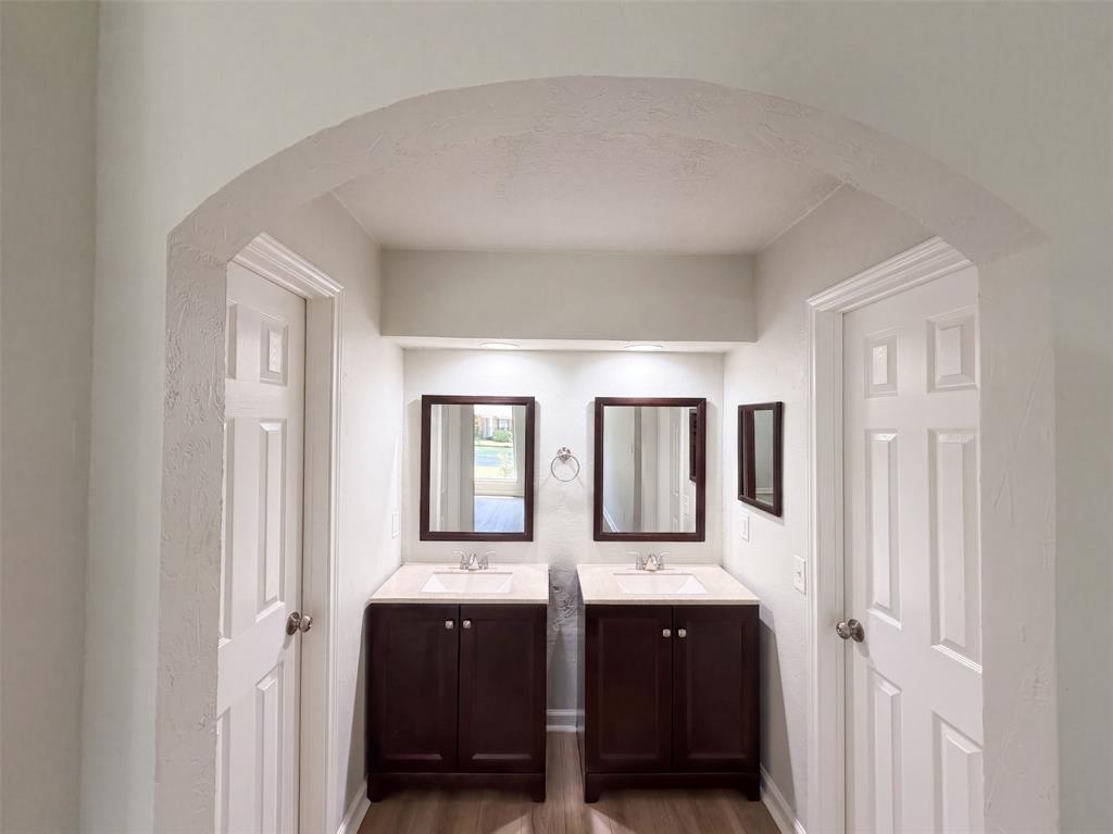 220 Grand Meadow Drive Property Photo 7
