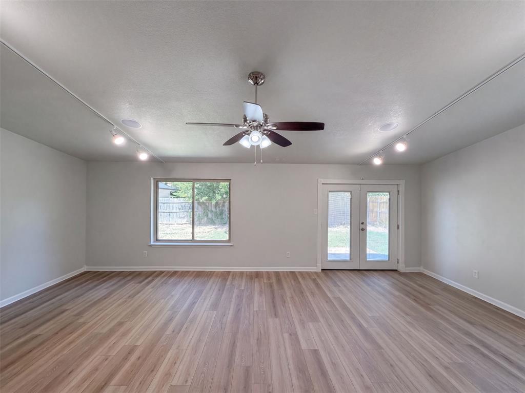 220 Grand Meadow Drive Property Photo 18