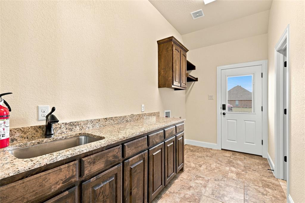 420 Hartley Way Road Property Photo 27