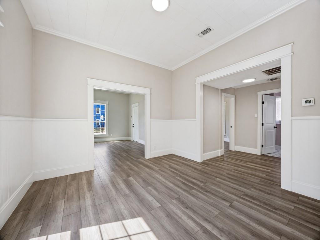 917 W Sears Street Property Photo 6
