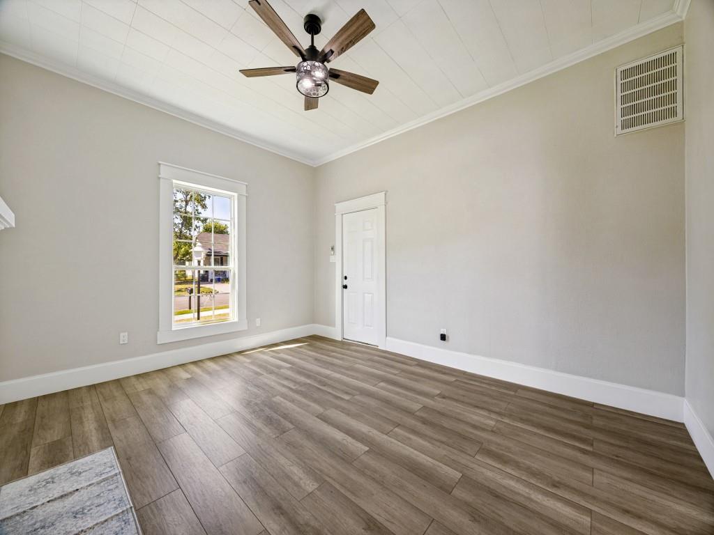 917 W Sears Street Property Photo 10