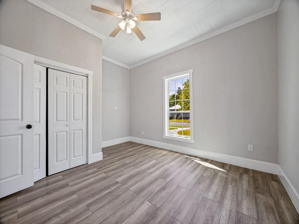 917 W Sears Street Property Photo 16
