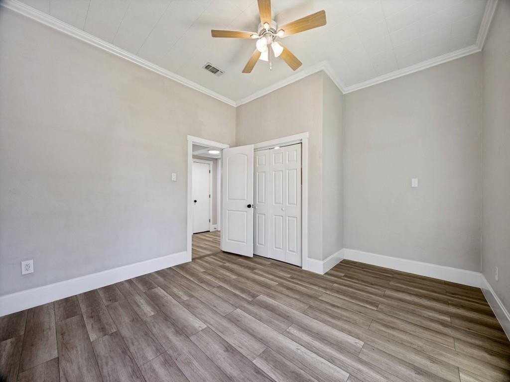 917 W Sears Street Property Photo 17