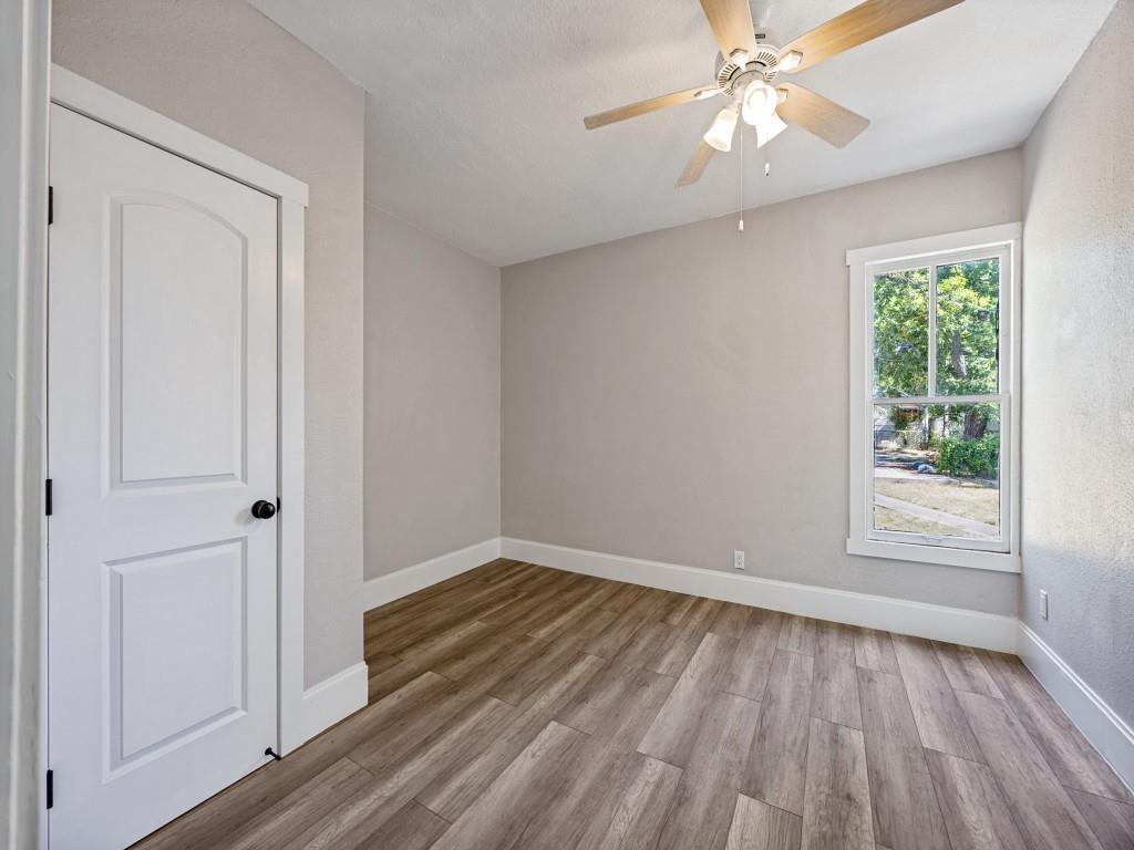 917 W Sears Street Property Photo 18