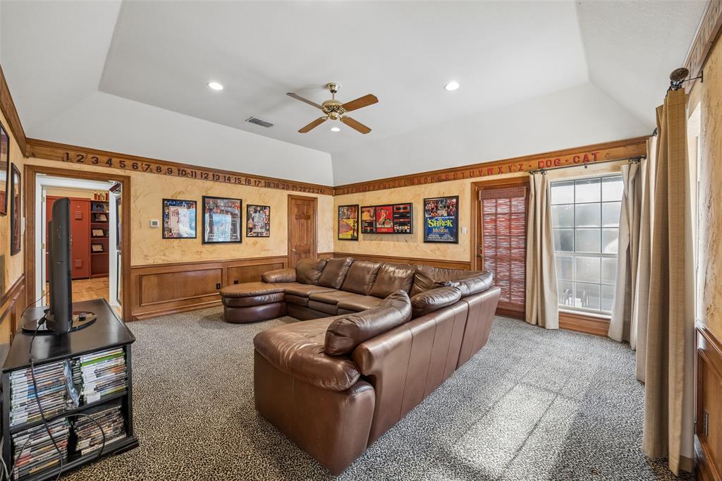 7302 Belle Meade Drive Property Photo 19