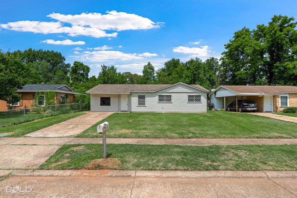 4605 Birdwell Lane Property Photo 3