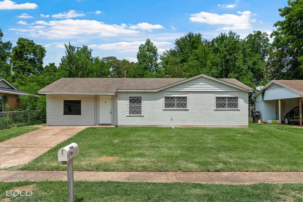 4605 Birdwell Lane Property Photo 4