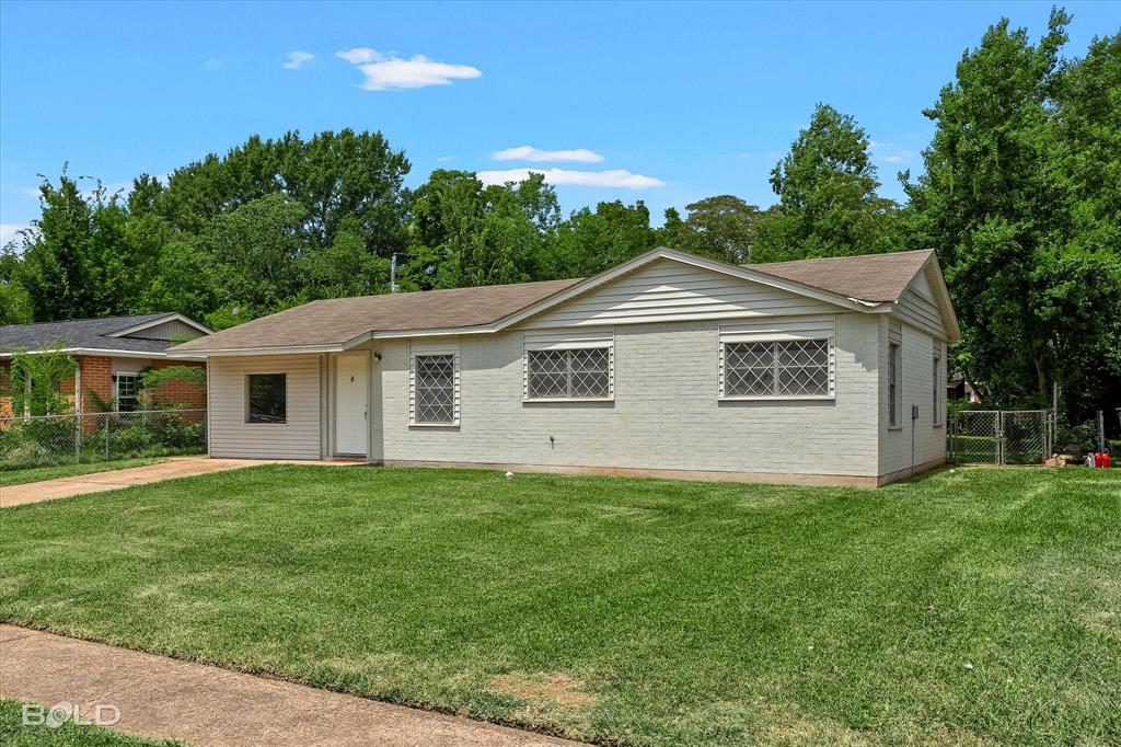 4605 Birdwell Lane Property Photo 6