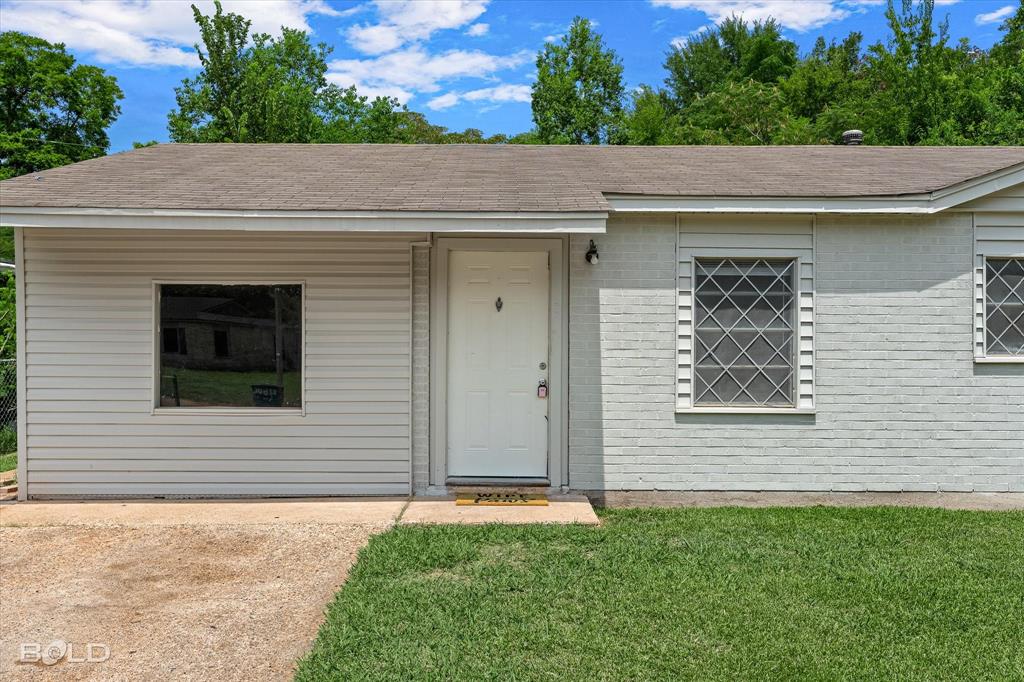 4605 Birdwell Lane Property Photo 9