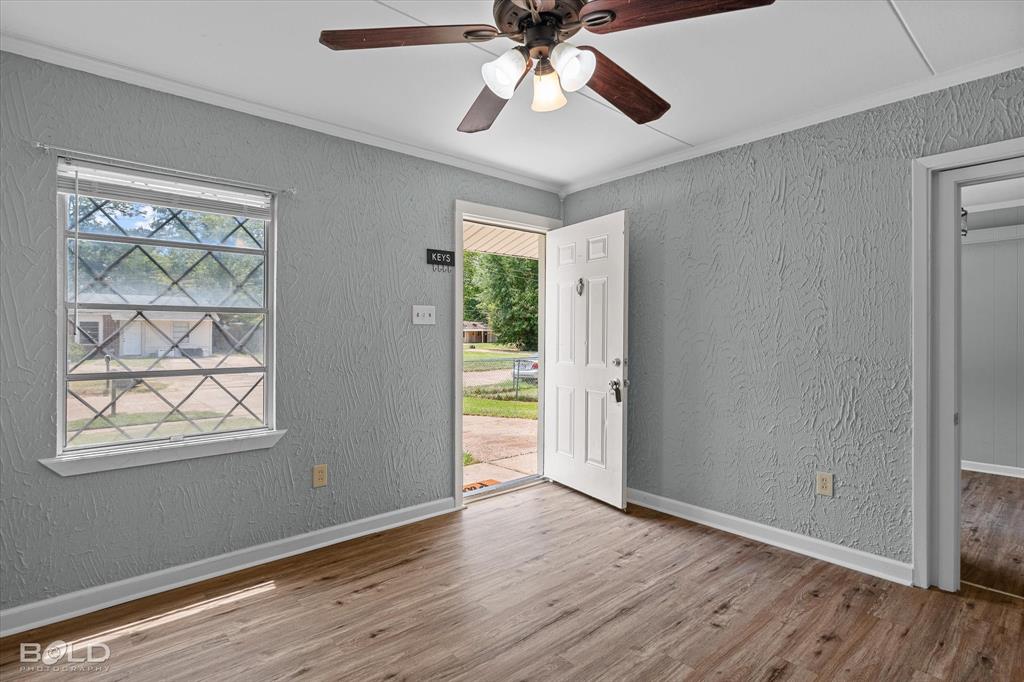 4605 Birdwell Lane Property Photo 14