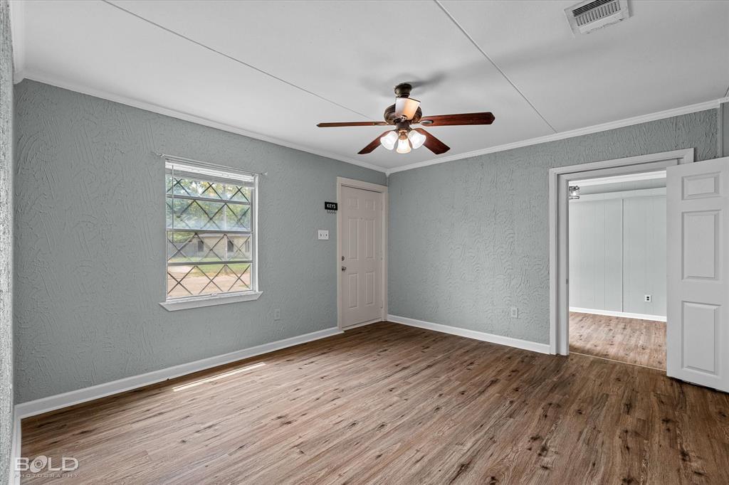 4605 Birdwell Lane Property Photo 15