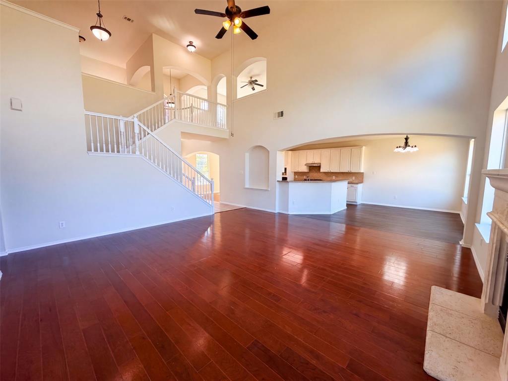 217 Green Acres Drive Property Photo 3