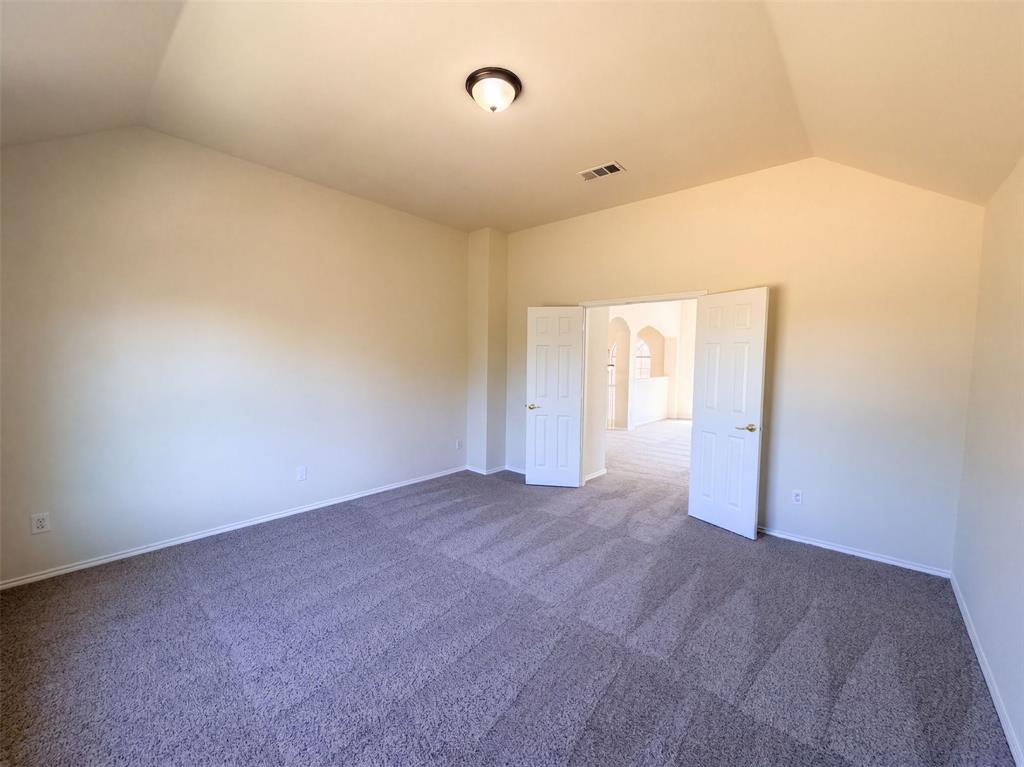 217 Green Acres Drive Property Photo 4