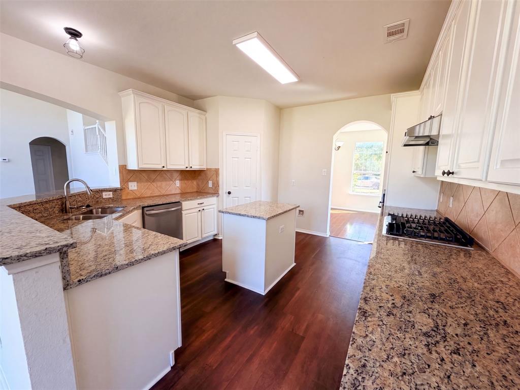 217 Green Acres Drive Property Photo 7