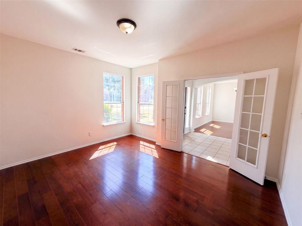 217 Green Acres Drive Property Photo 11