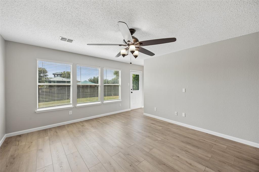 902 Post Oak Trail Property Photo 11