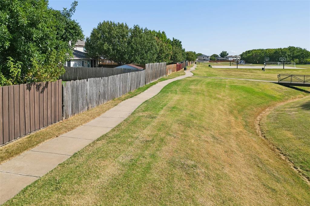 902 Post Oak Trail Property Photo 24