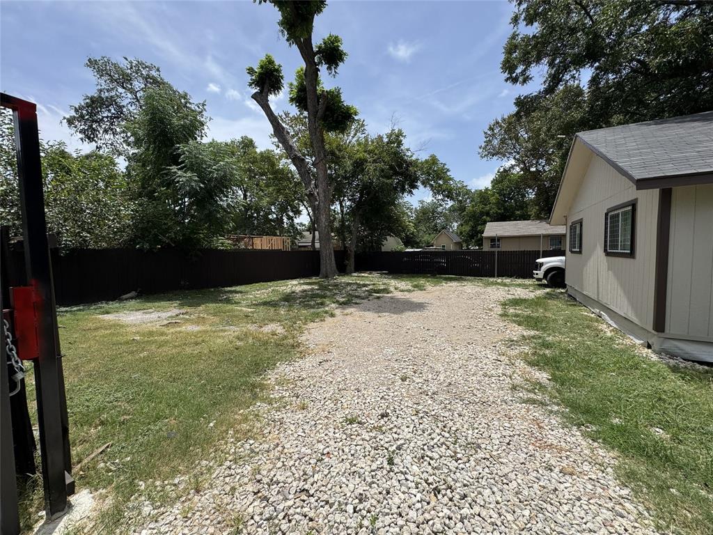 3630 Penelope Street Property Photo 3