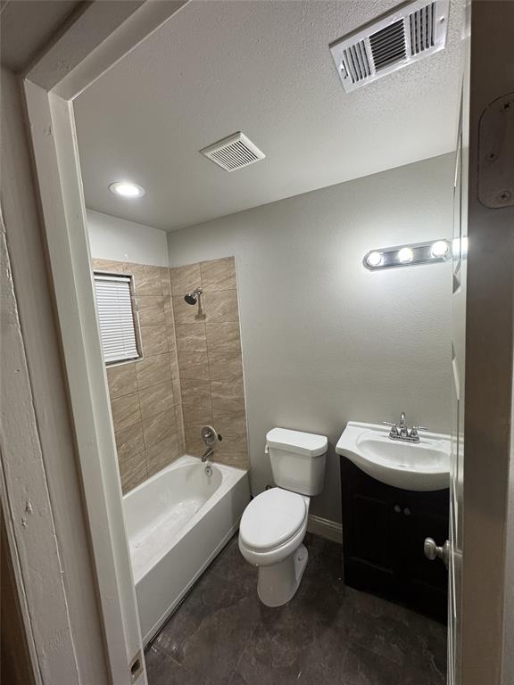 3630 Penelope Street Property Photo 9