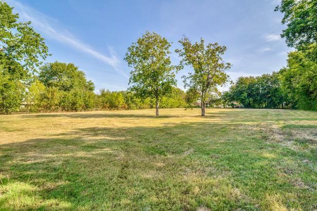 14747 Pecan Lane Property Photo 4