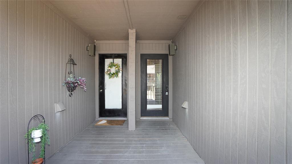 1220 Signal Ridge Place Property Photo 2