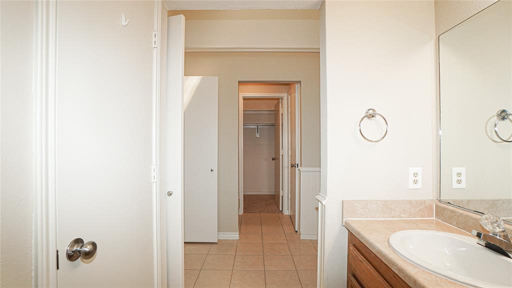 1220 Signal Ridge Place Property Photo 16