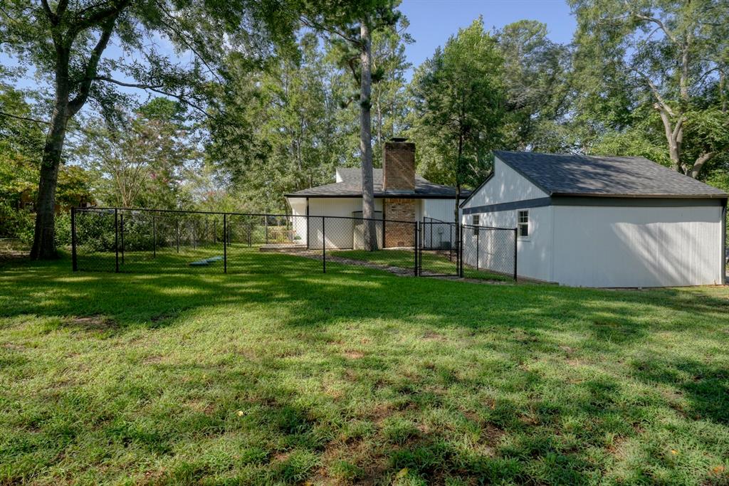 239 Fairlawn Drive Property Photo 36