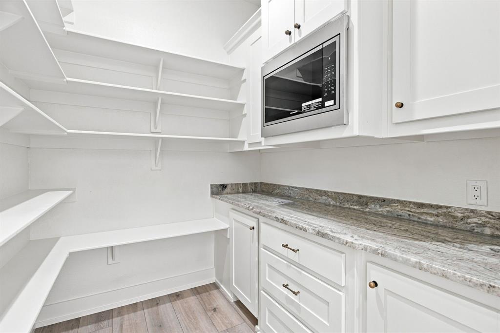 124 Cedar Springs Drive Property Photo 30