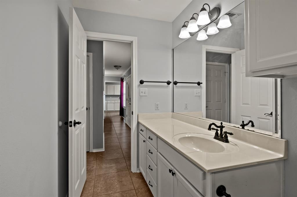 2707 Silver Spring Trail Property Photo 22
