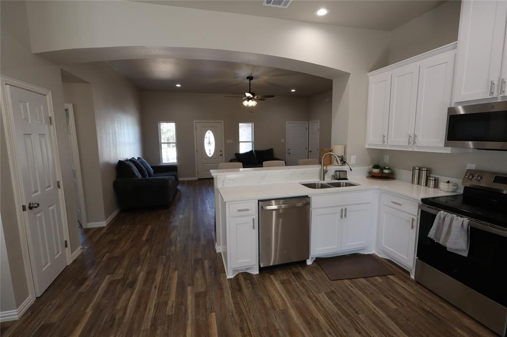 175 Lori Drive Property Photo 11