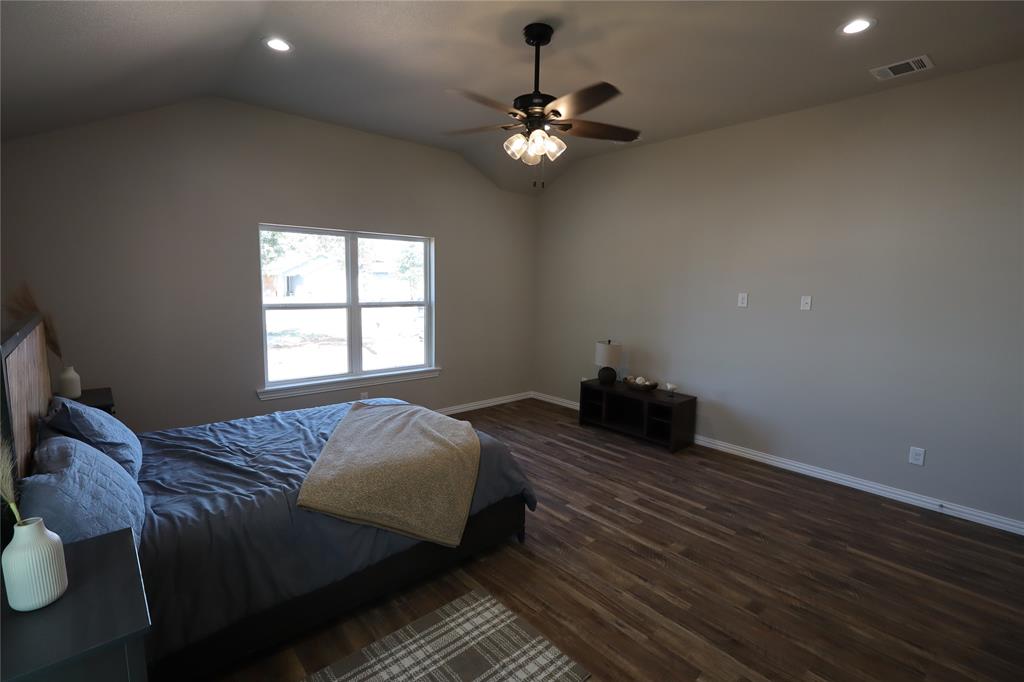 175 Lori Drive Property Photo 14