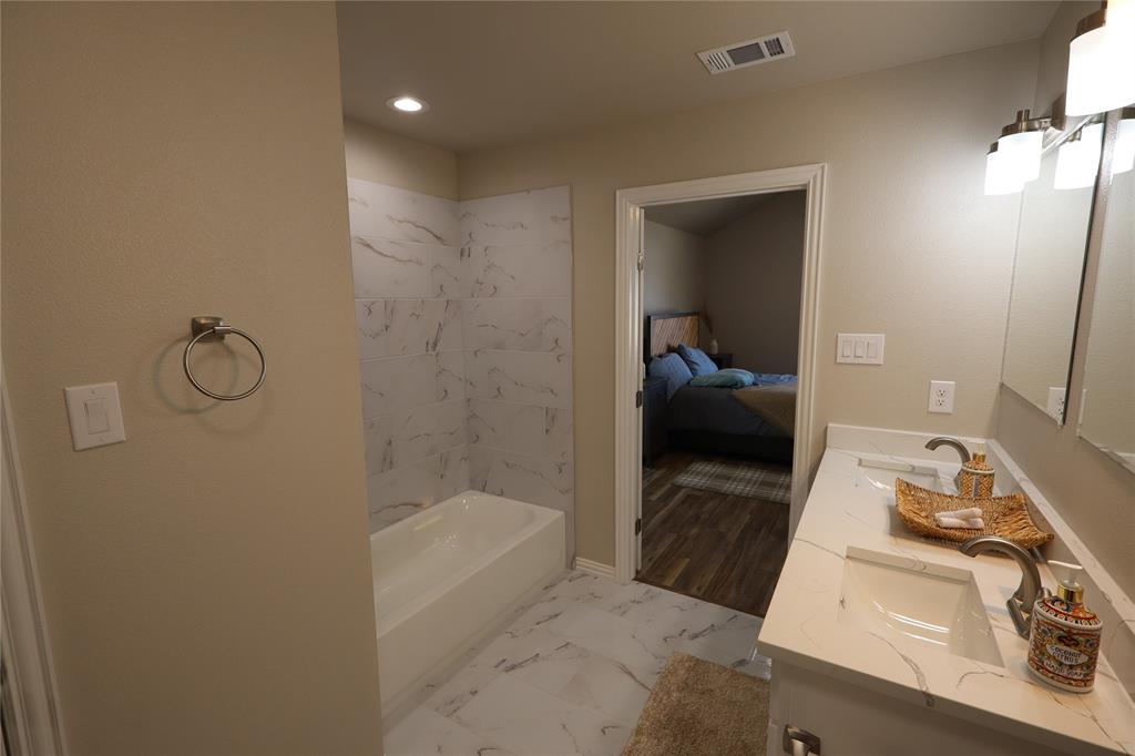 175 Lori Drive Property Photo 17