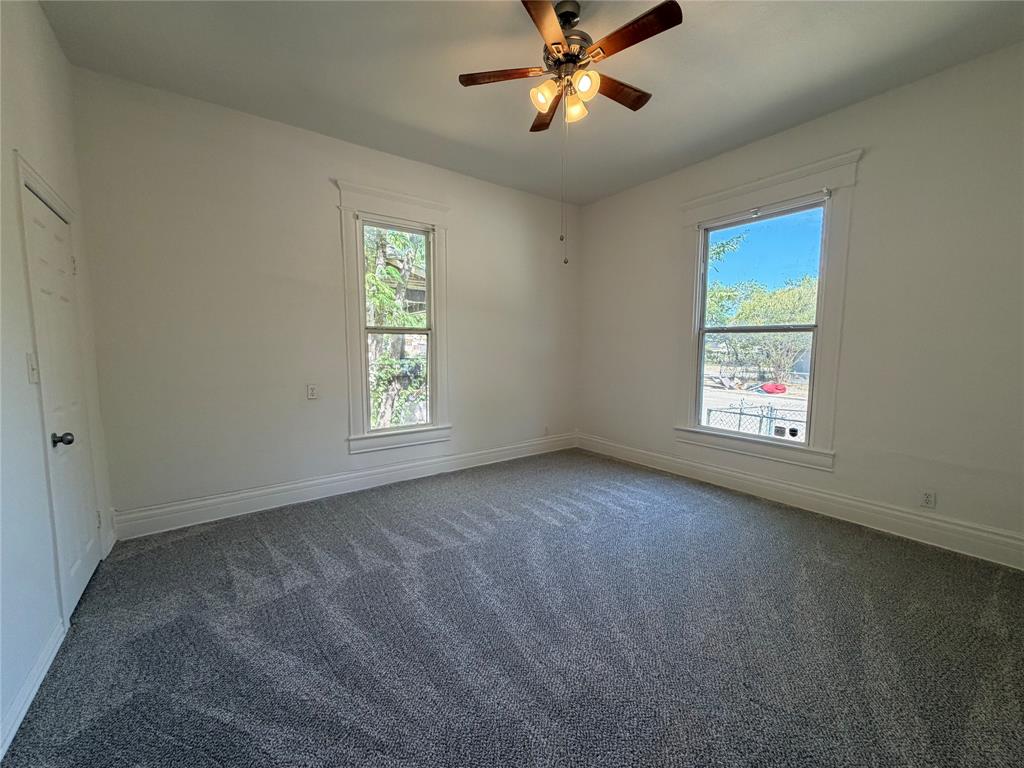 1216 Bessie Street Property Photo 4