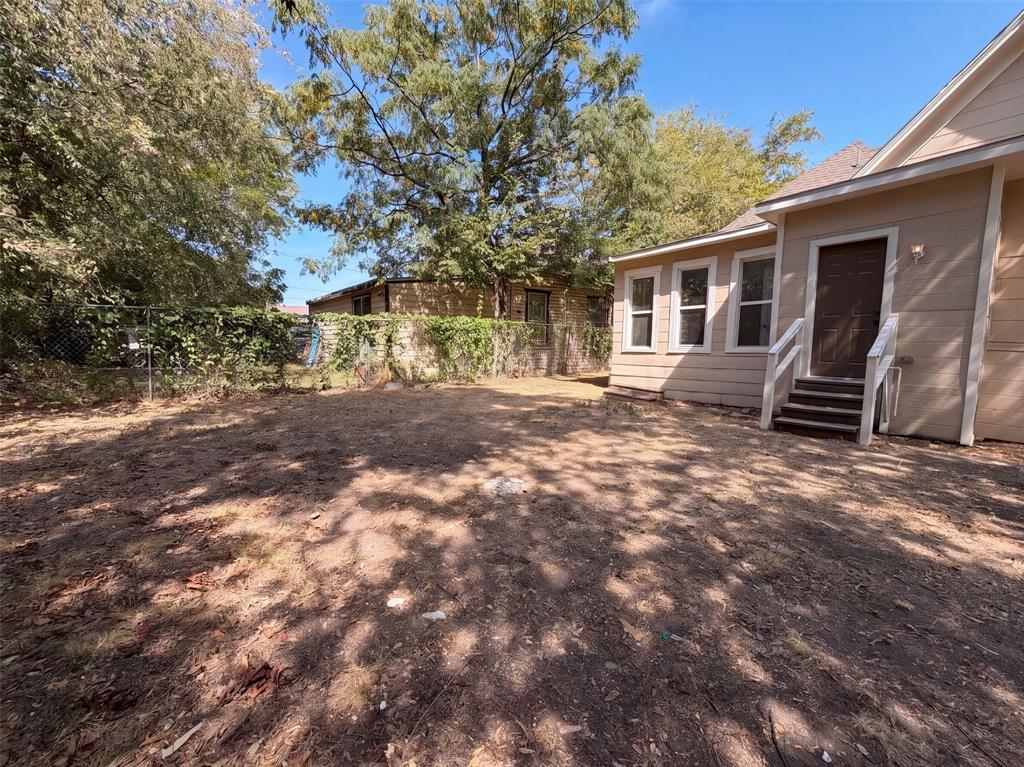 1216 Bessie Street Property Photo 15