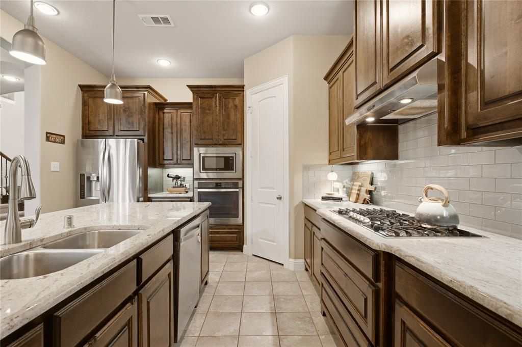 7124 Comal Drive Property Photo 3