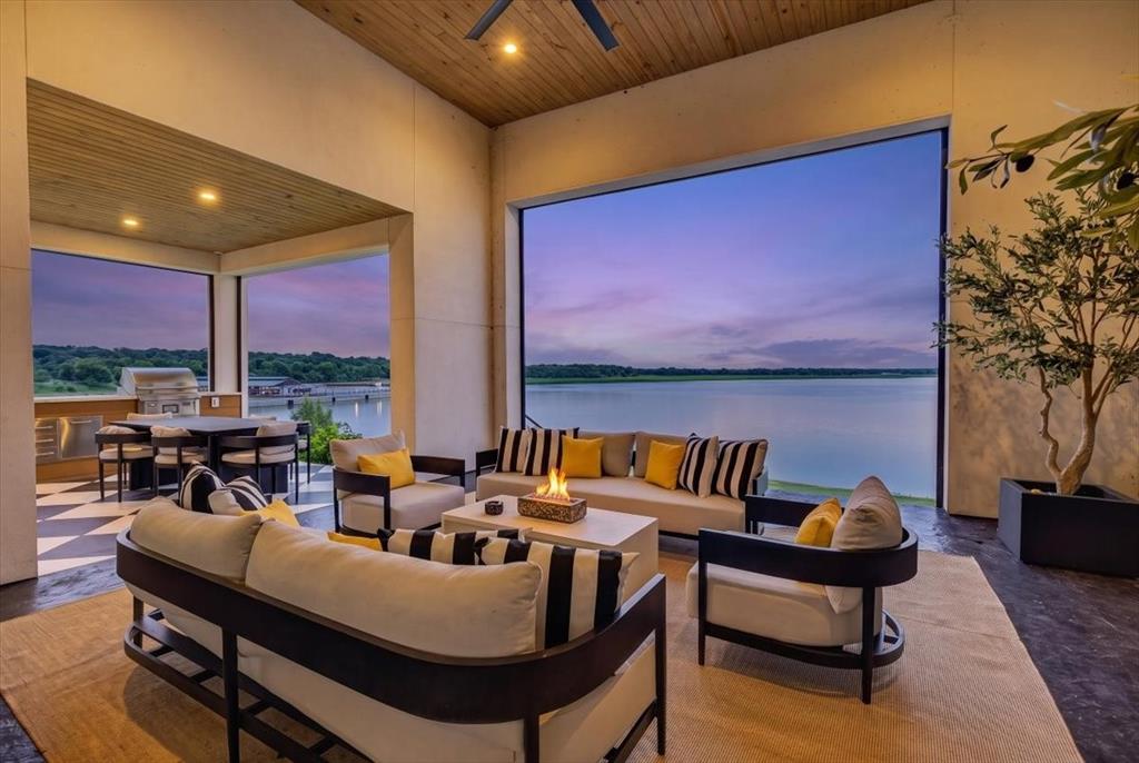 1141 Beacon Shore Road