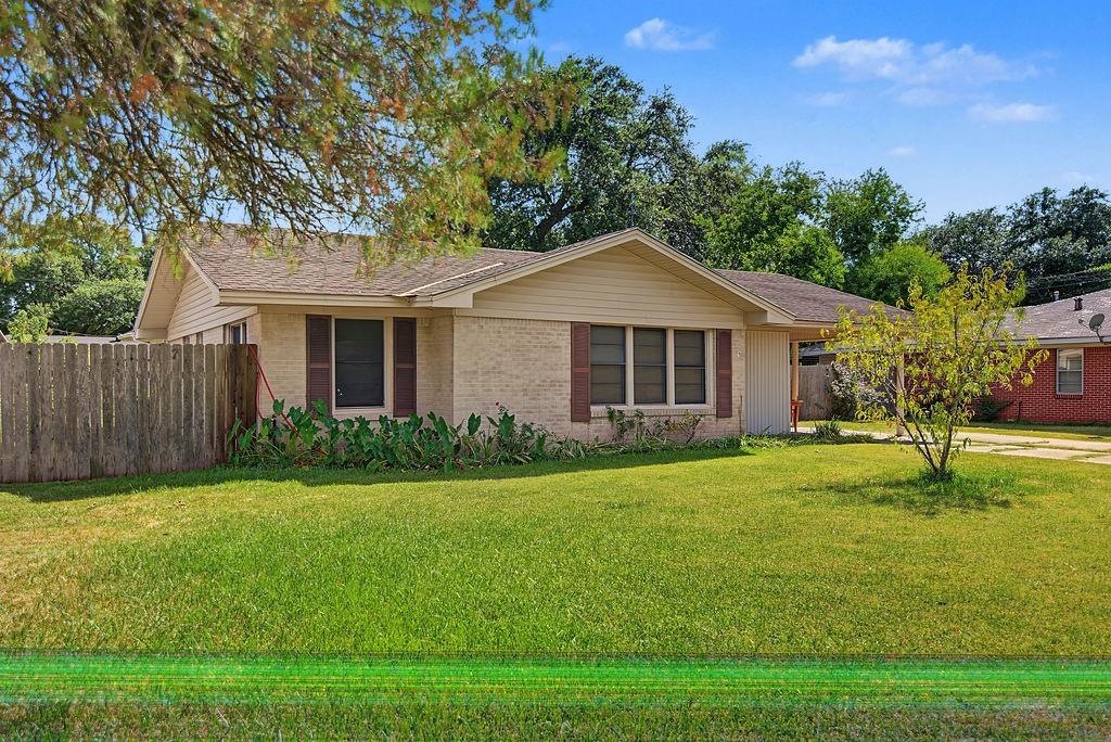 2604 Rosedale Place Property Photo 3