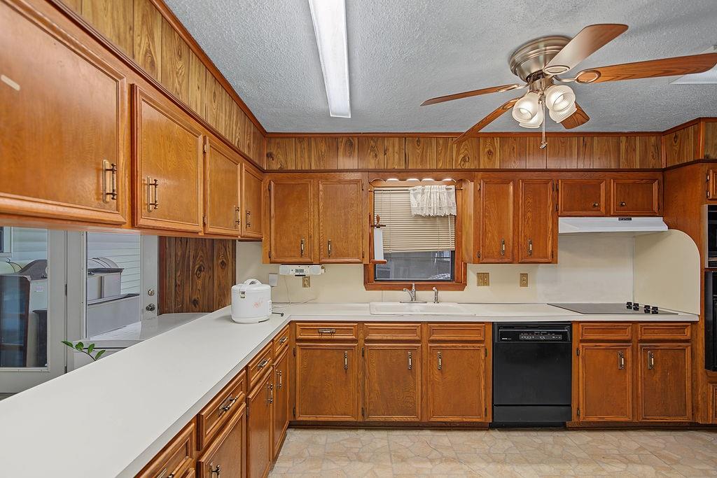 2604 Rosedale Place Property Photo 10