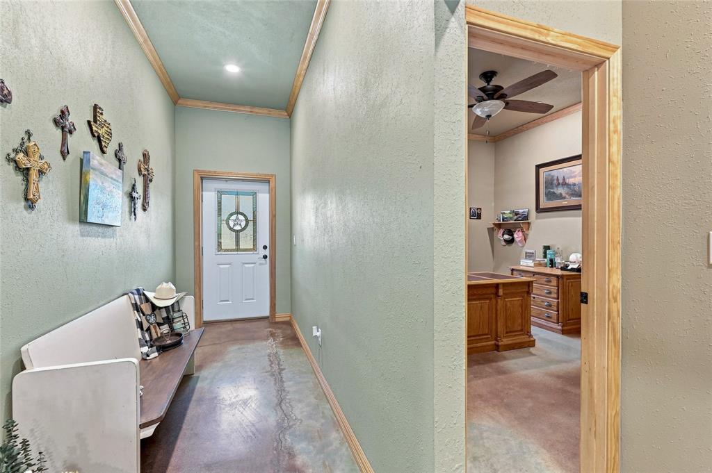 45 Halliburton Drive Property Photo 6